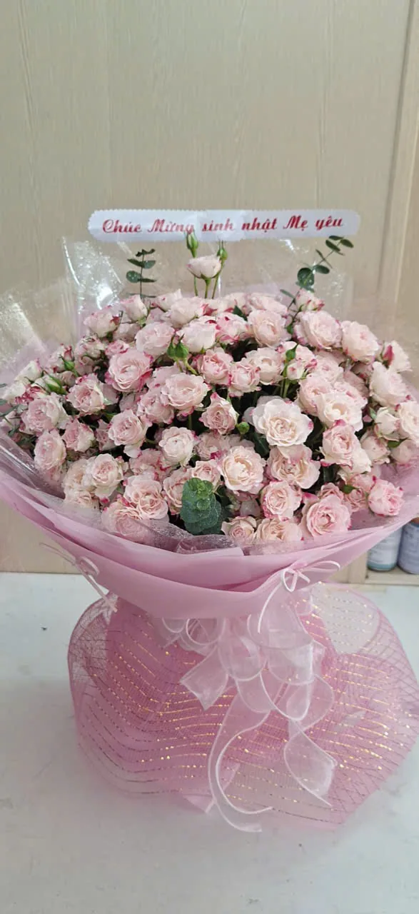 Bó hoa hồng phấn lớn